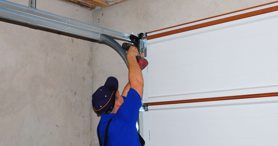 Home Garage Door Repair expert Stamford