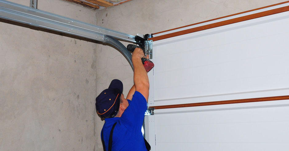 Open locked garage door Stamford