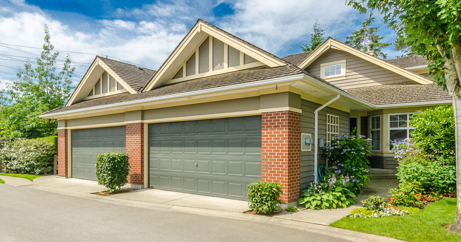 New garage DoorInstallation  Stamford CT